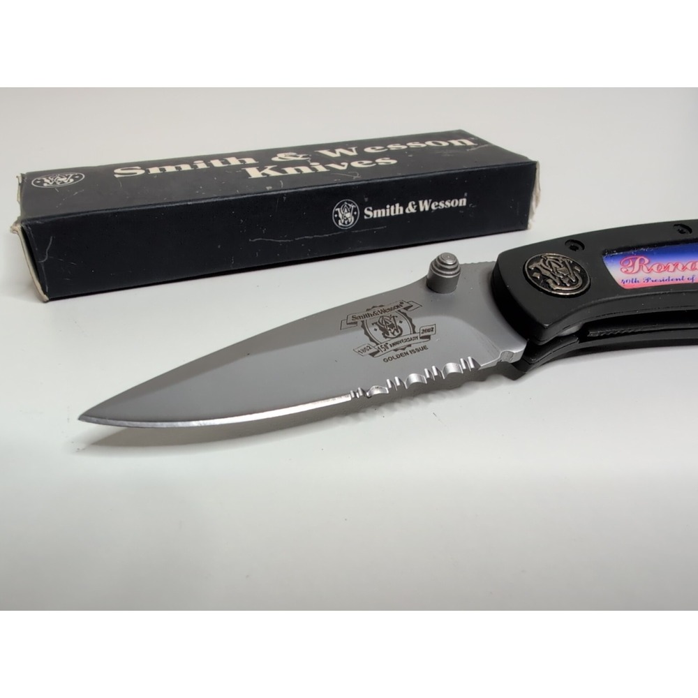 Smith & Wesson CH210R Ronald Reagan Folding Knife Limited Issue New In Box - Picture 4 of 7